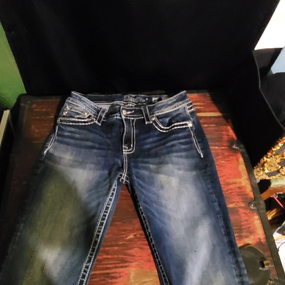 Capris - Picture 3 of 3